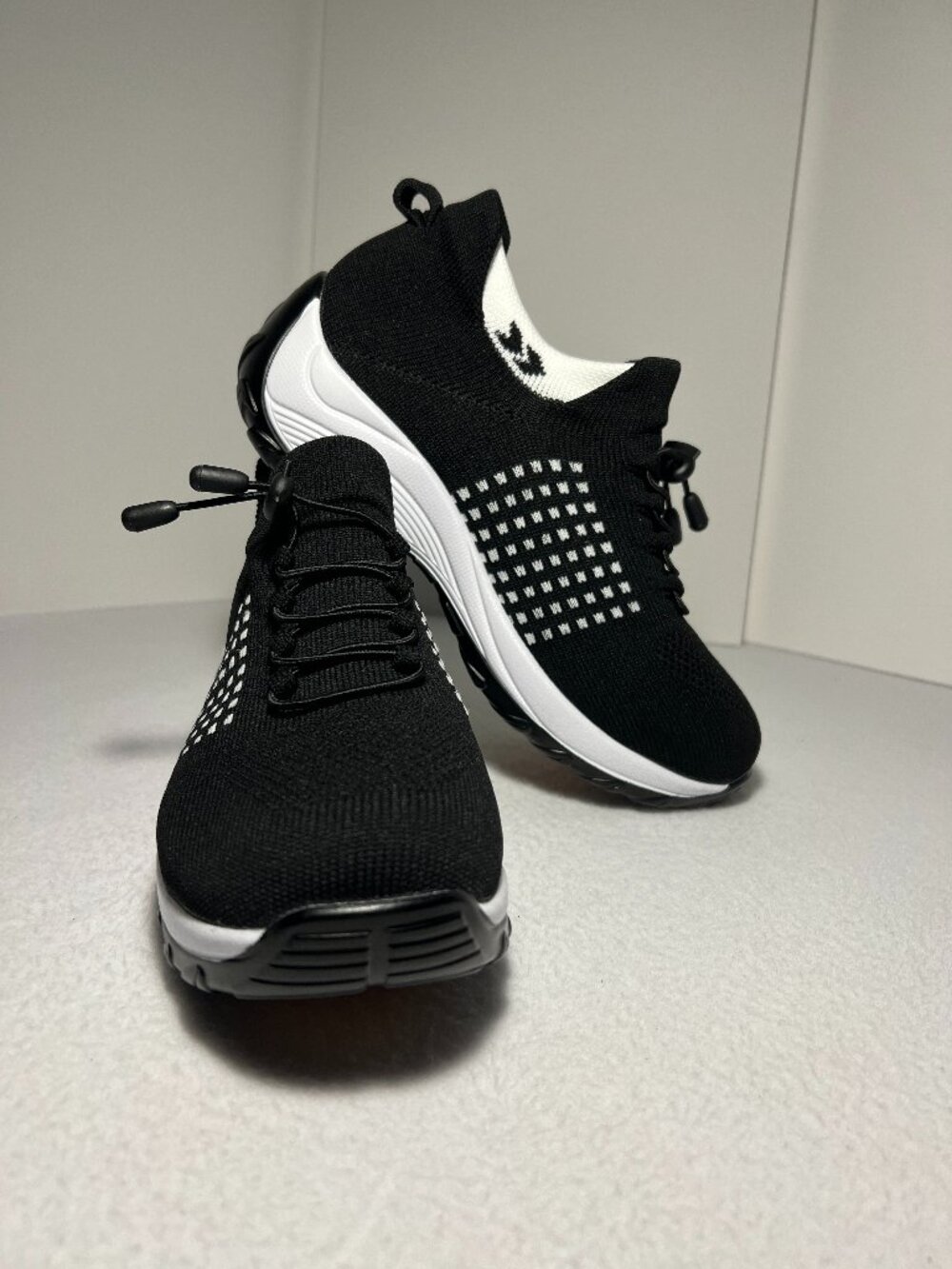 Comfort Wear Women’s 40 (8.5) Black/White Shoes Orthopedic Sneaker